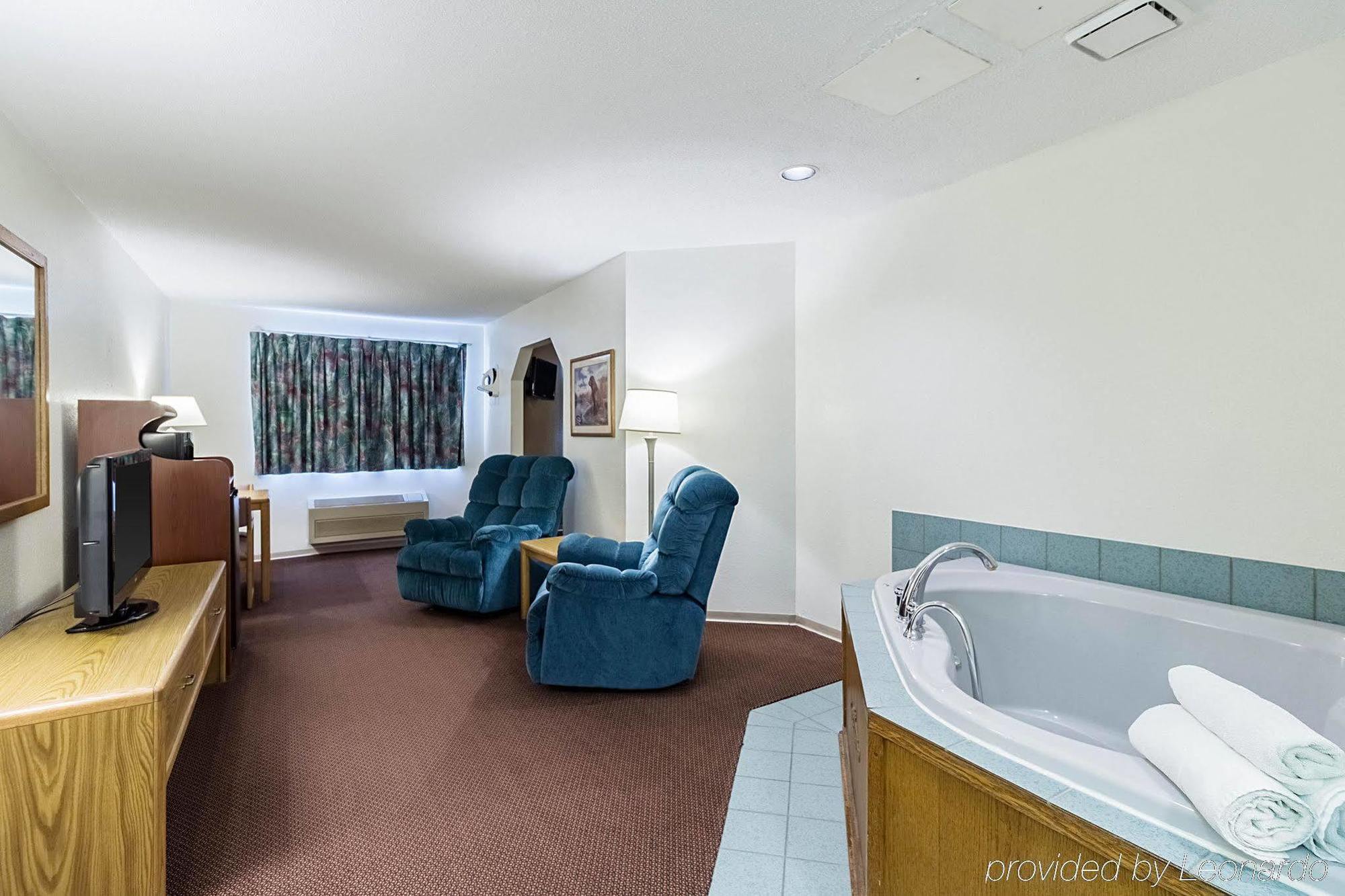 Econo Lodge Ortonville Экстерьер фото