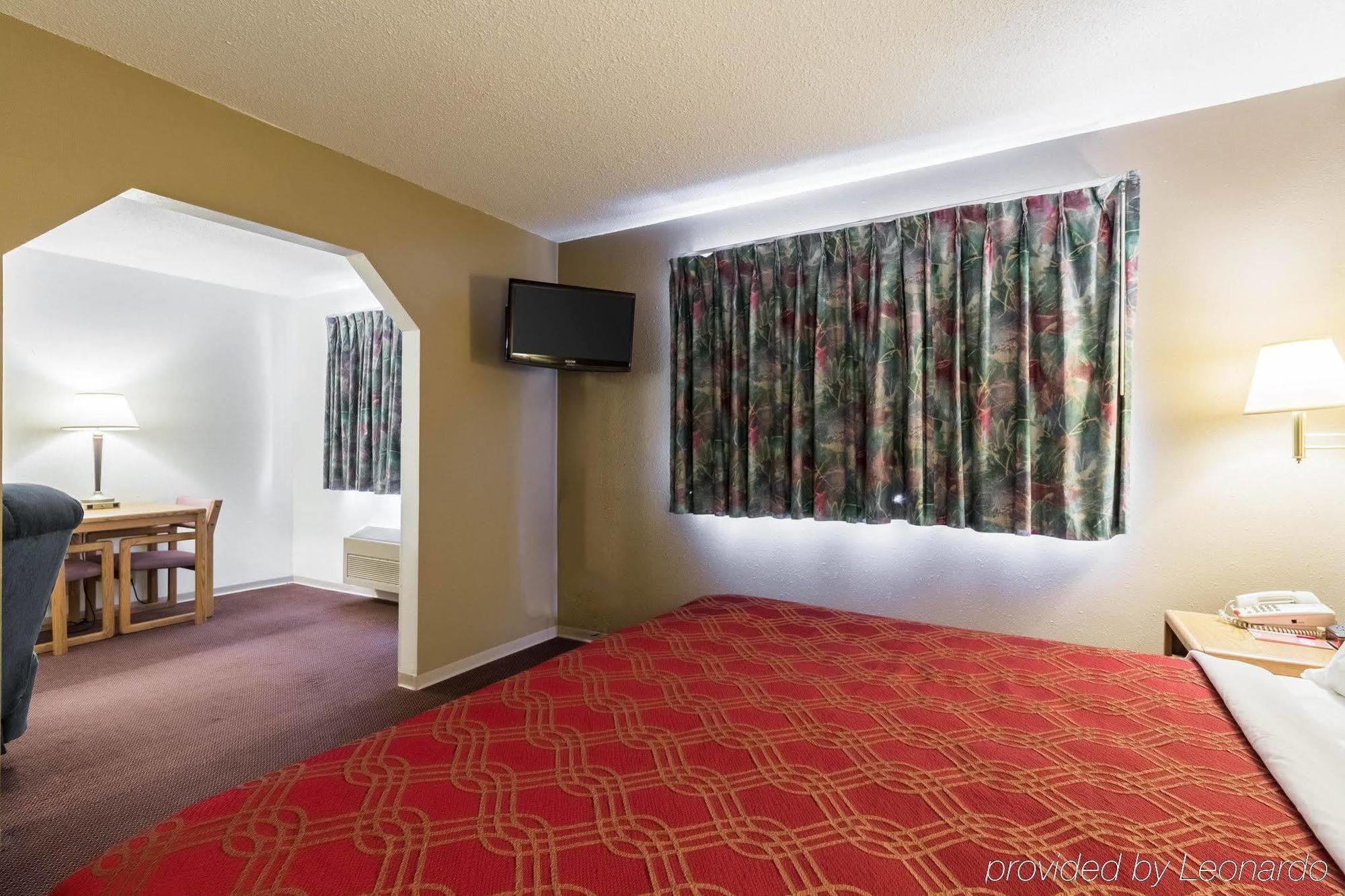 Econo Lodge Ortonville Экстерьер фото