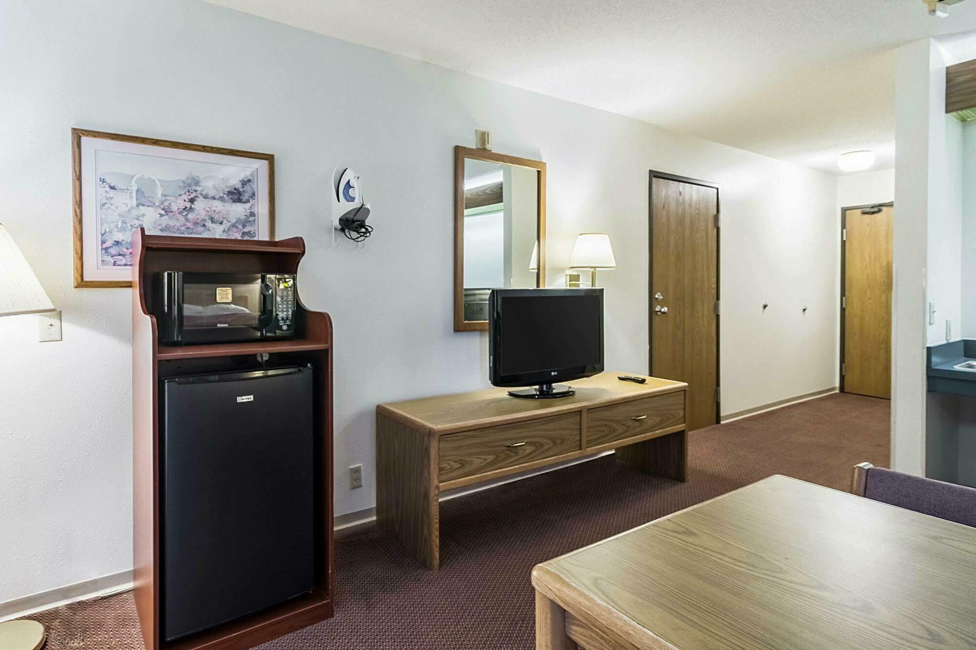 Econo Lodge Ortonville Экстерьер фото